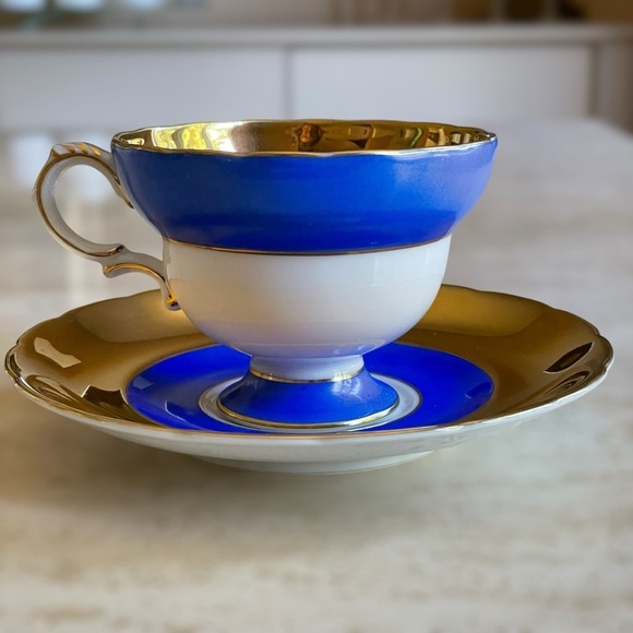 Vintage Oakwood Hand Painted 1940s-1950s tea cup and saucer set - Picture 16 of 16